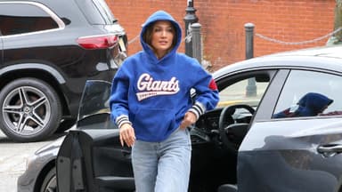 Jennifer Lopez Streetstyle