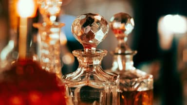 Vintage Parfum Flakons