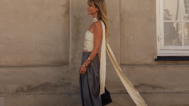 Frau mit Top