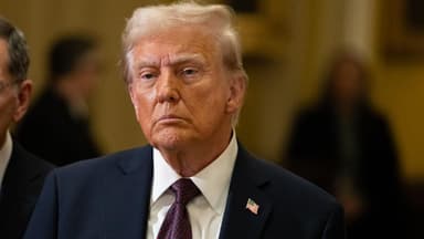 Donald Trump guckt ernst