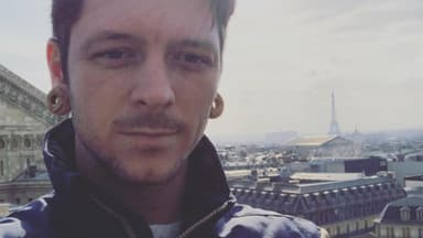 Daniel Williams The Devil Wears Prada selfie in paris