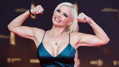 Daniela Katzenberger zeigt ihren Bizeps