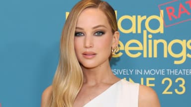 Jennifer Lawrence mit eyliner trotz Schlupflider