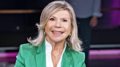 Marianne Hartl lächelt