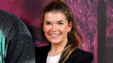 Anke Engelke lacht