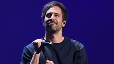 Max Giesinger guckt skeptisch