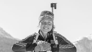 Laura Dahlmeier in Ski-Kleidung