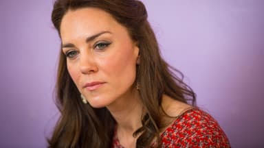 Prinzessin Kate ernst und nachdenklich 