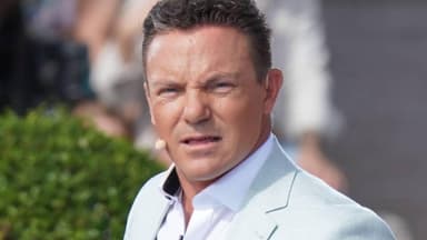 Stefan Mross guckt empört