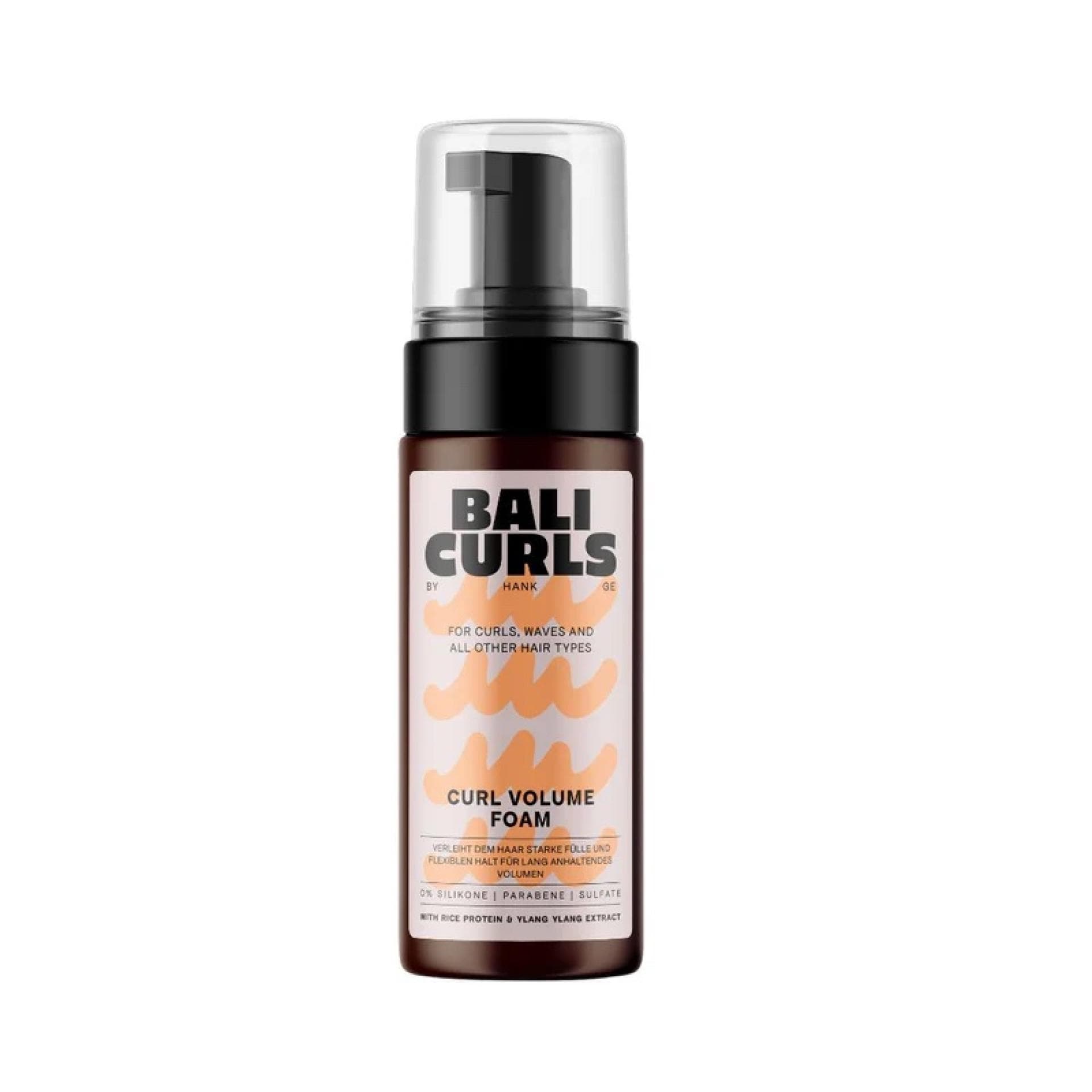 Um meine natürlichen Welle zu definieren, schwöre ich auf diesen Volumenschaum Volumenschaum Bali Curls