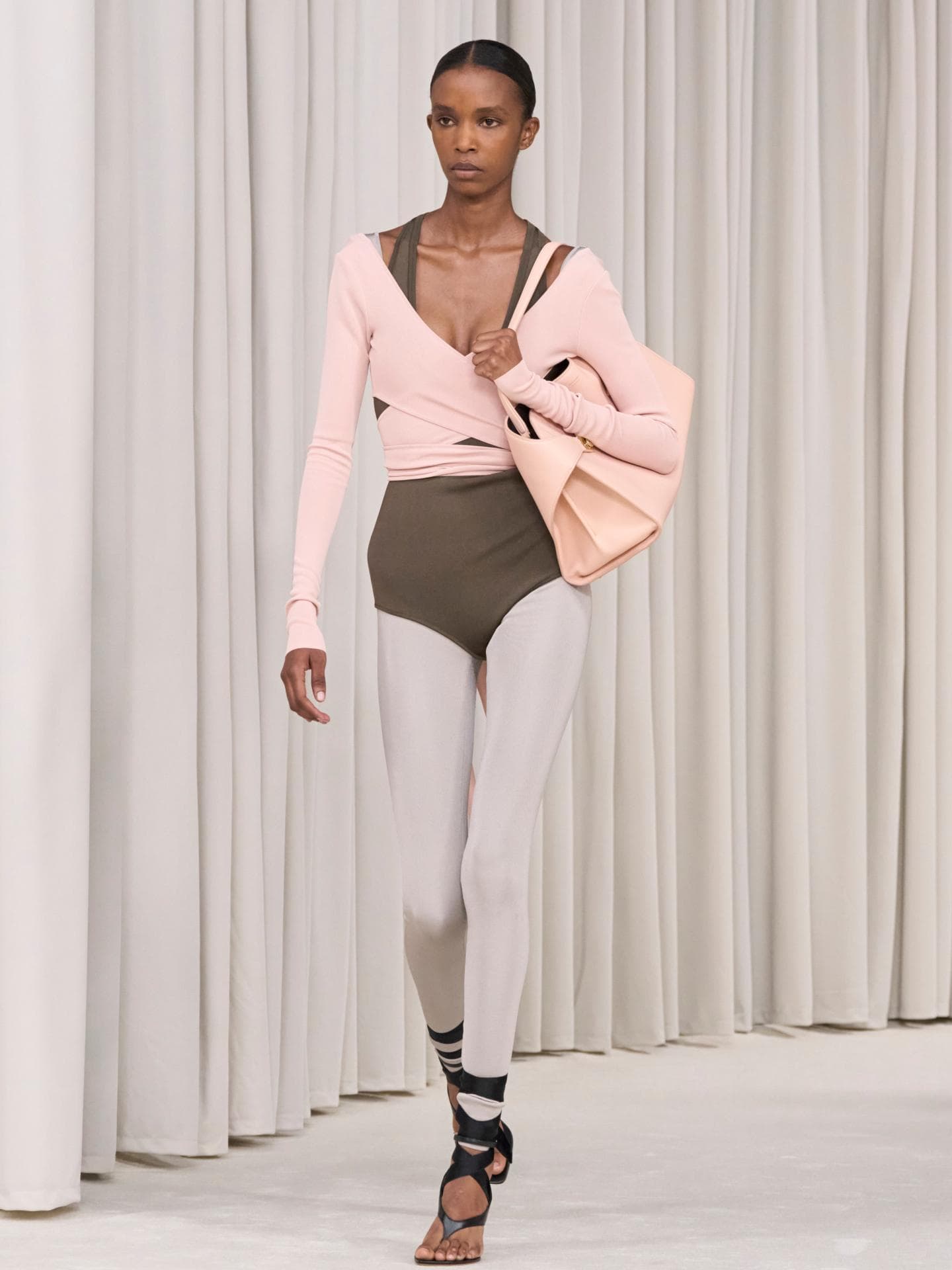 Alle tragen im Winter 2025 Cardigans im Balletcore Balletcore Cardigans