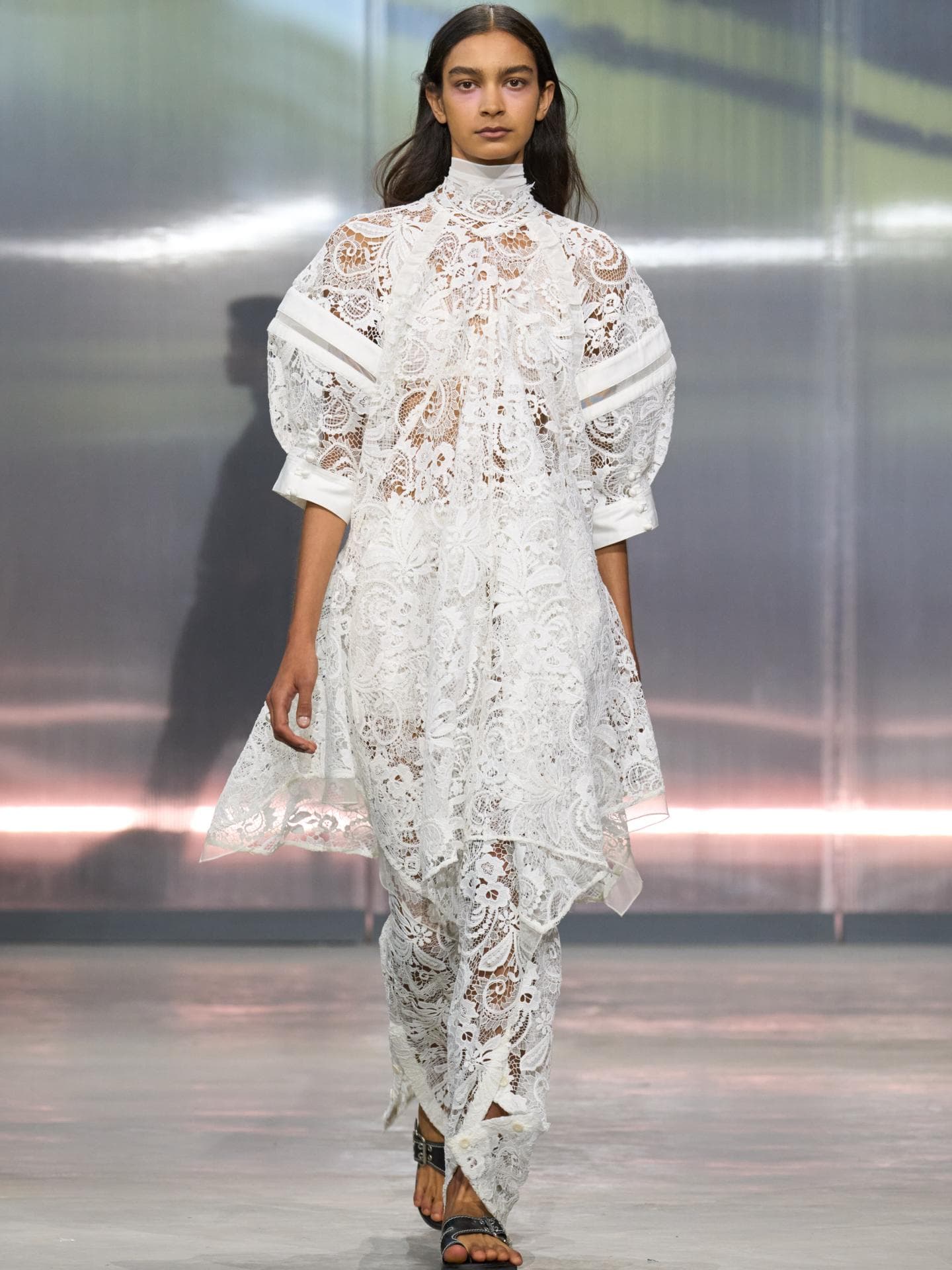 Model bei Phillip Lim