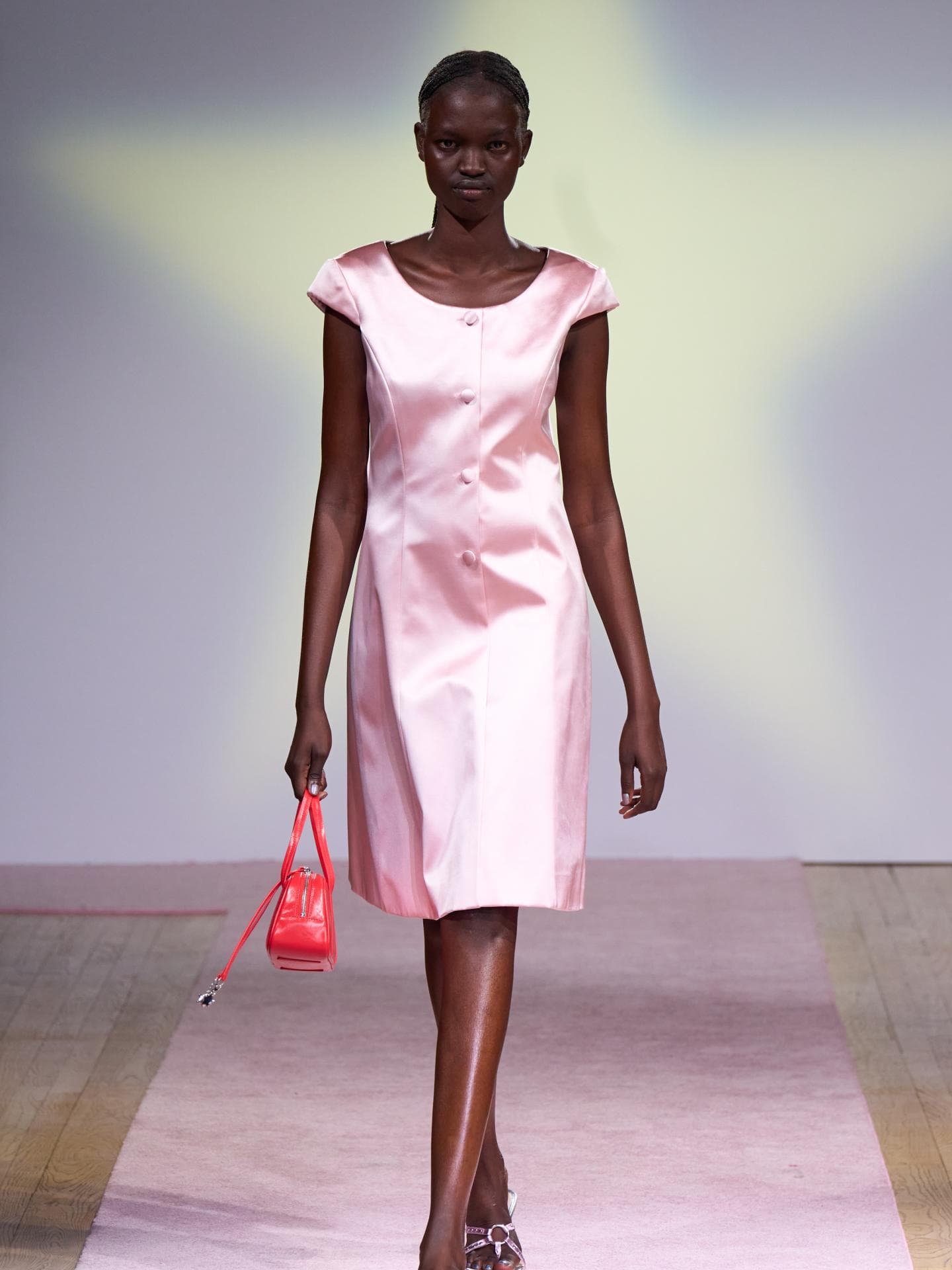 New York Fashion Week: Das sind die größten Trends für Frühjahr/Sommer 2025