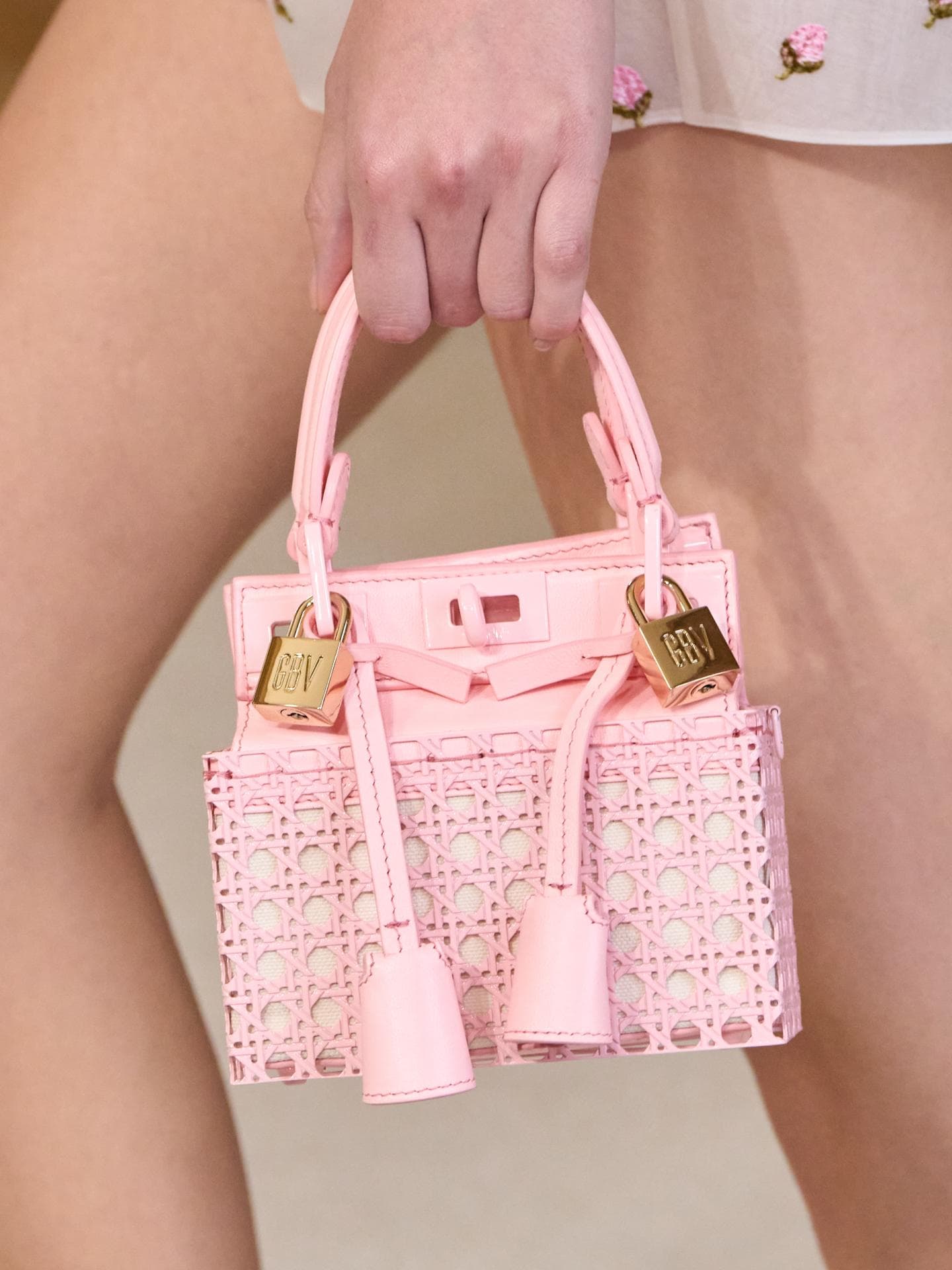Valli Tasche