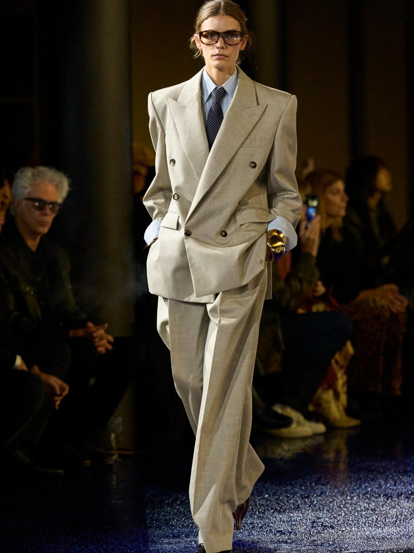 5 Modetrends, die du jetzt am besten secondhand shoppst Saint Laurent