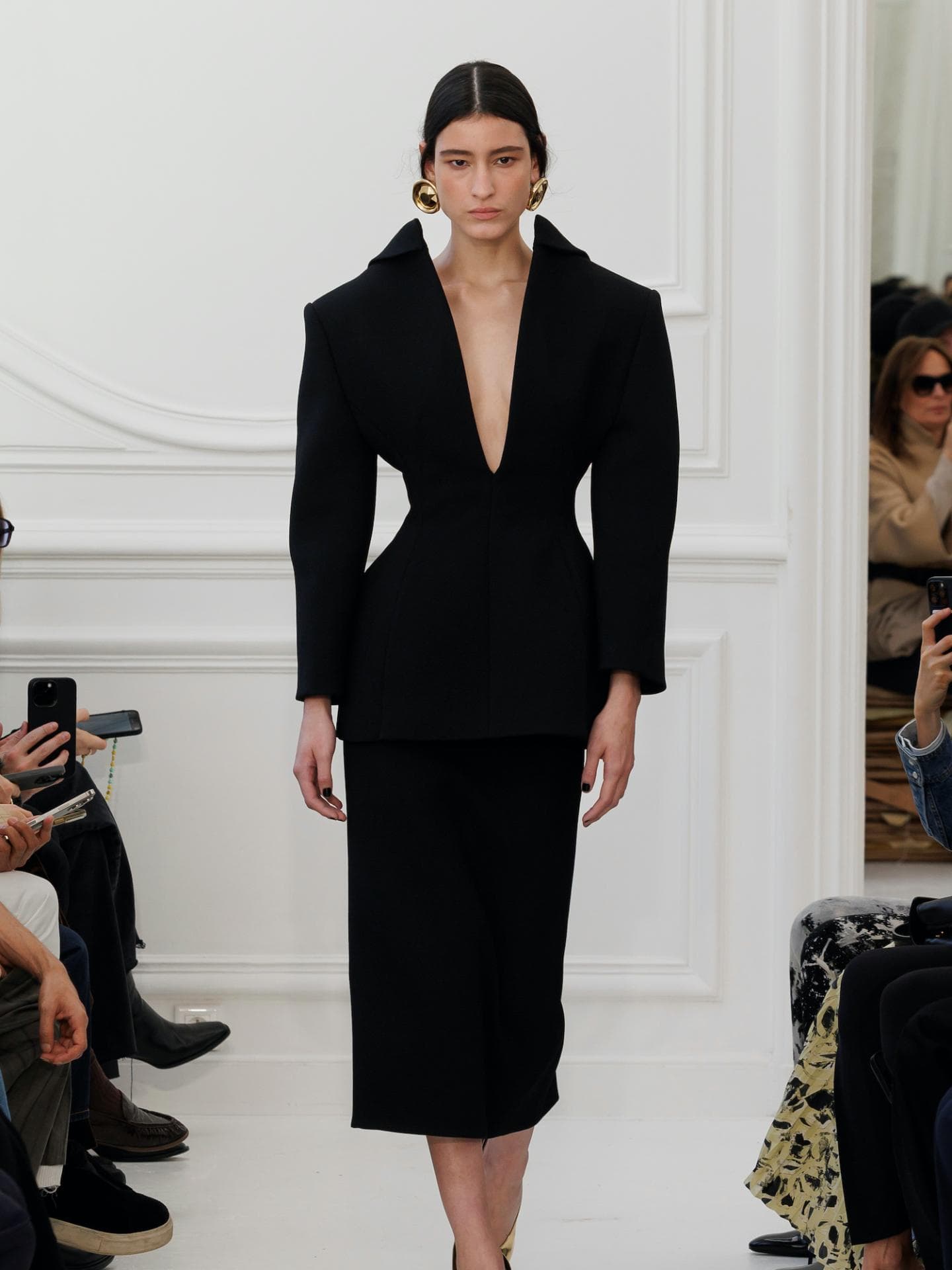 Look aus der Herbst/Winter-Kollektion von Givenchy Look aus der Herbst/Winter-Kollektion von Givenchy