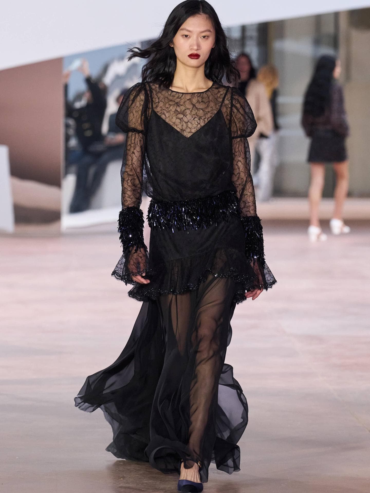 Dark Romance ist der düsterste Sommer-Trend 2025 – ich kann nicht ohne ihn Chanel Dark Romance
