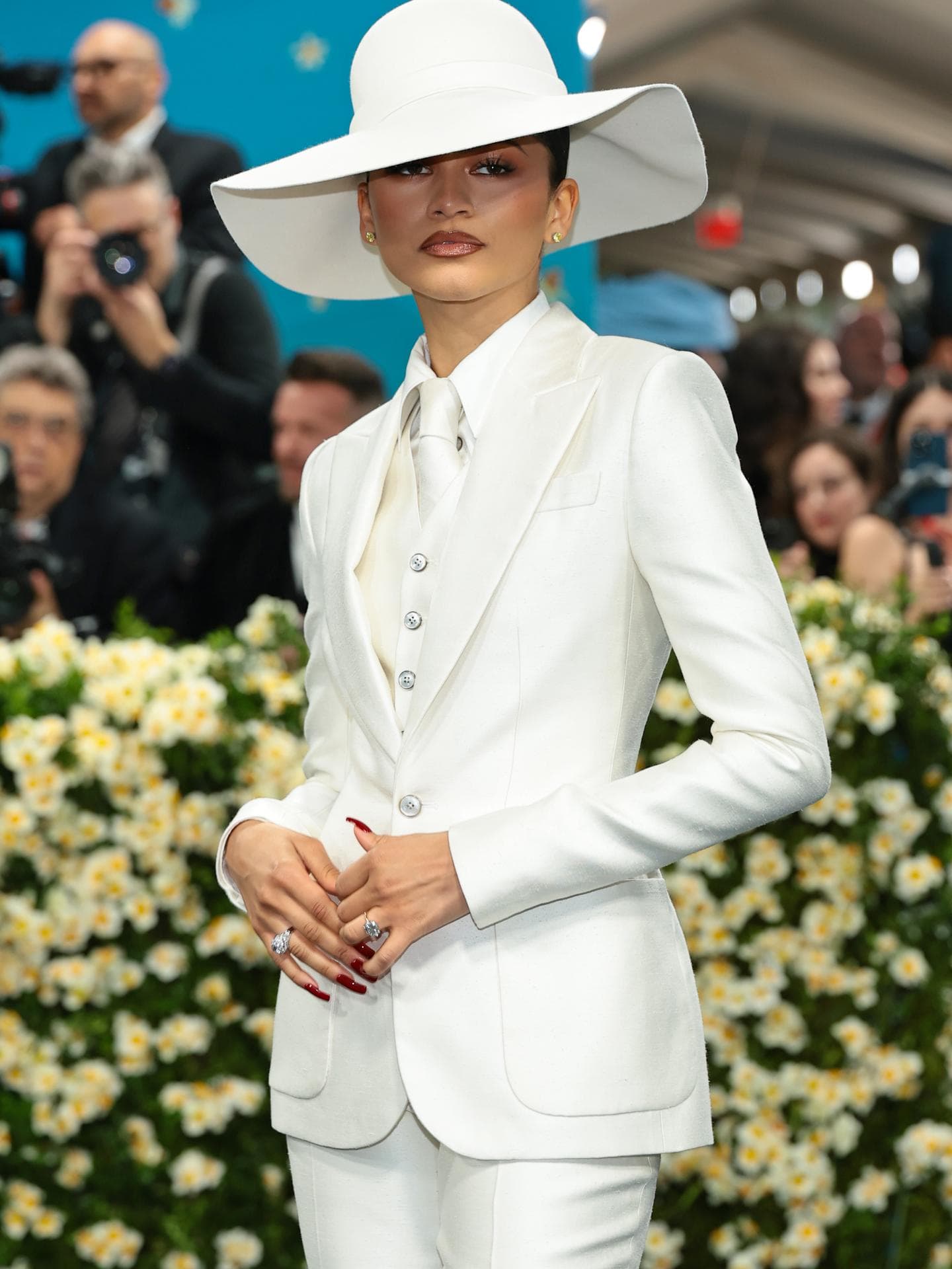 Zendaya trägt bei der Met Gala 2025 den stilvollsten Look des Abends Zendaya