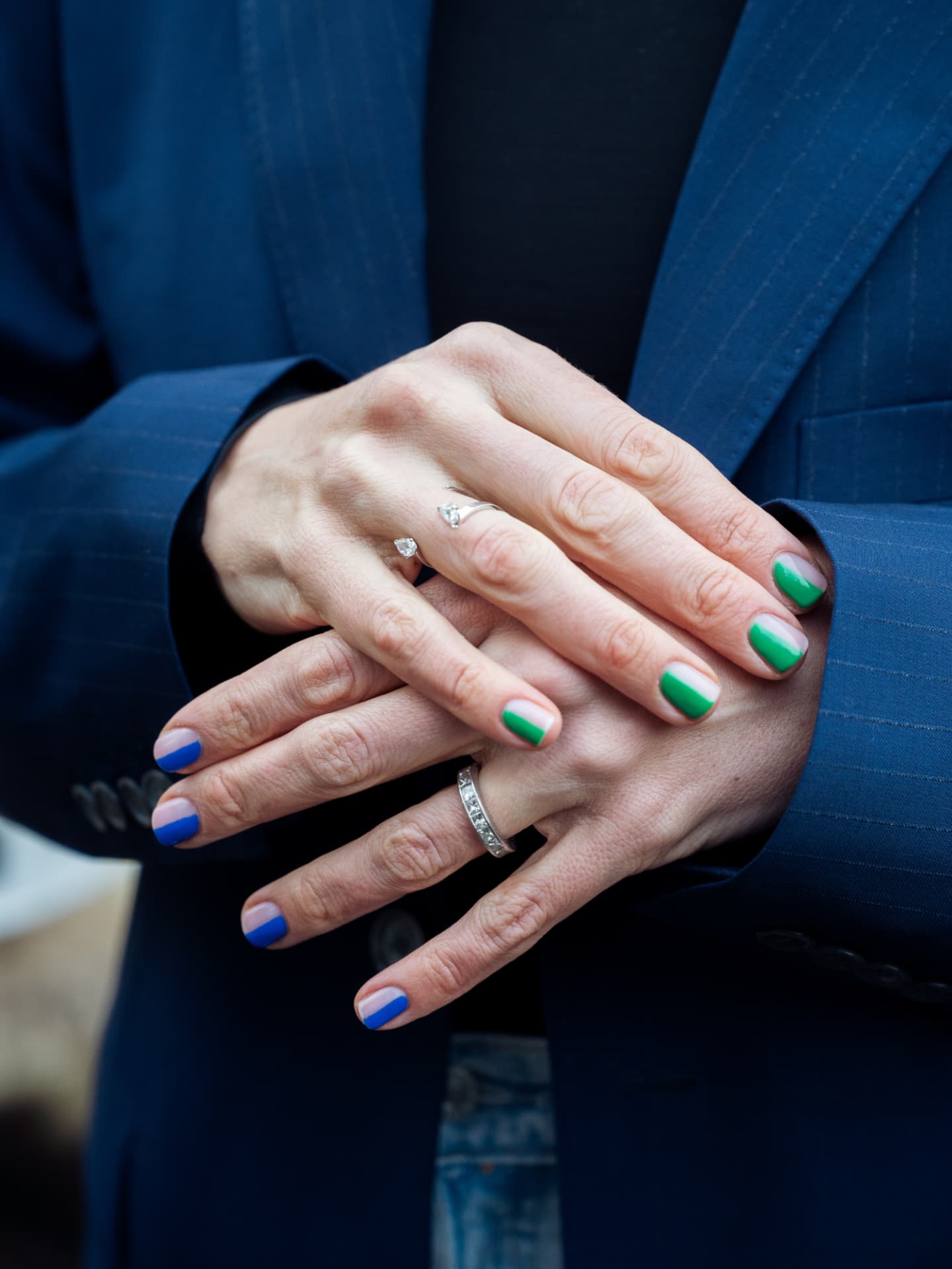 Half Half Nails Zwei verschiedene Nagellacke