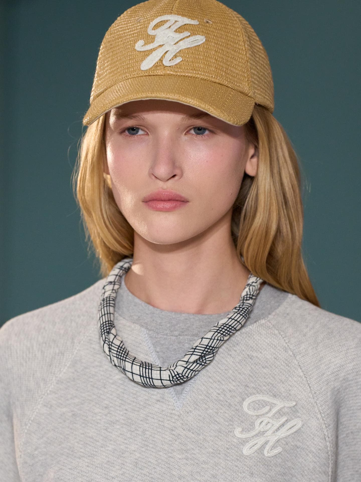 Tommy Hilfiger Spring/ Summer Kollektion 2025 Model bei Tommy Hilfiger