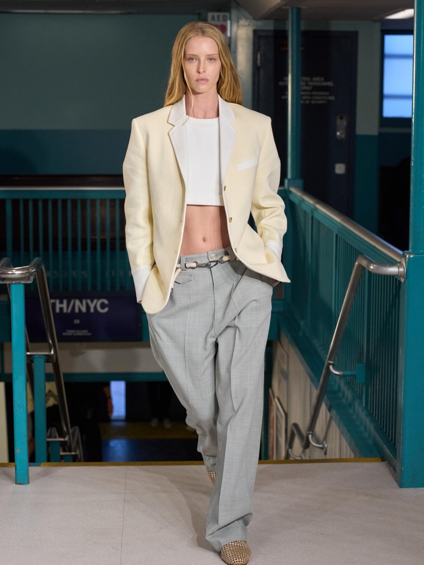 Tommy Hilfiger Spring/ Summer Kollektion 2025 Model bei Tommy Hilfiger