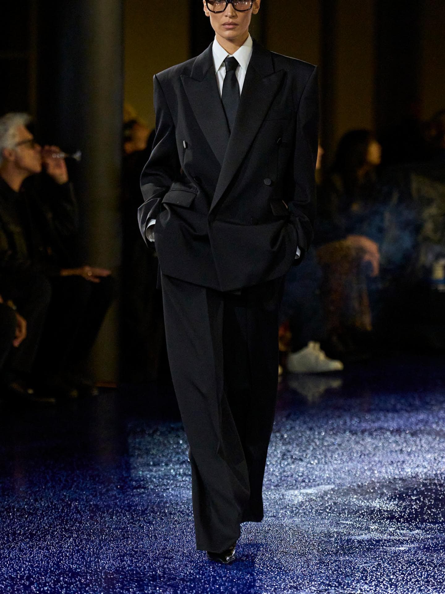 Bella Hadid Laufsteg-Comeback Bella Hadid bei Saint Laurent