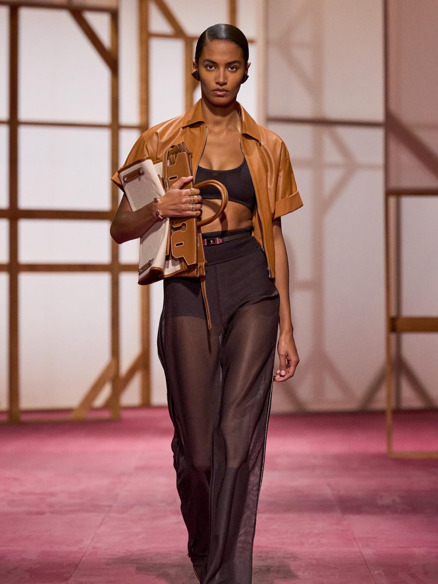 Model bei Hermès