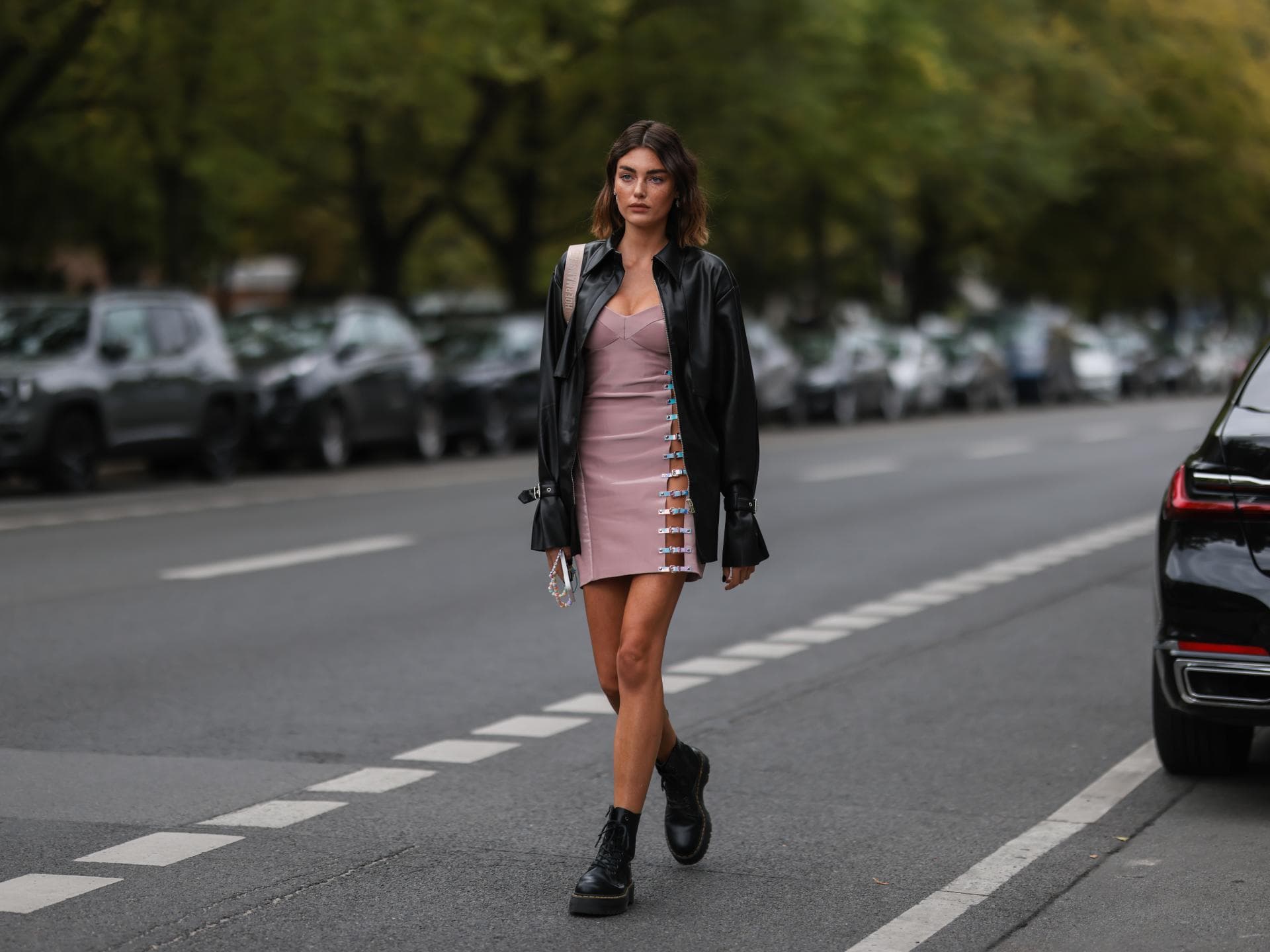 Celine Bethmann in Dr. Martens