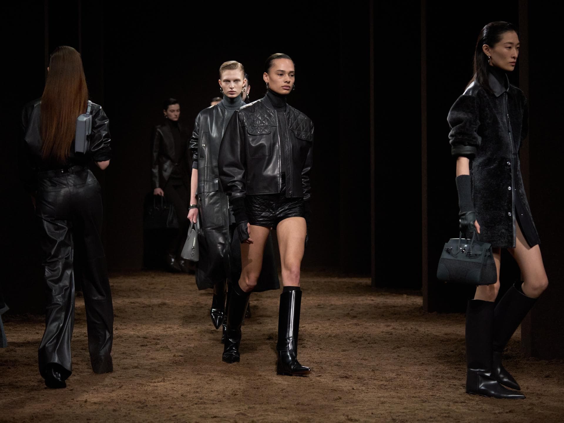 Paris Fashion Week 2025: Deshalb hat uns die neue Hermès Kollektion nicht enttäuscht Hermès Runway Show