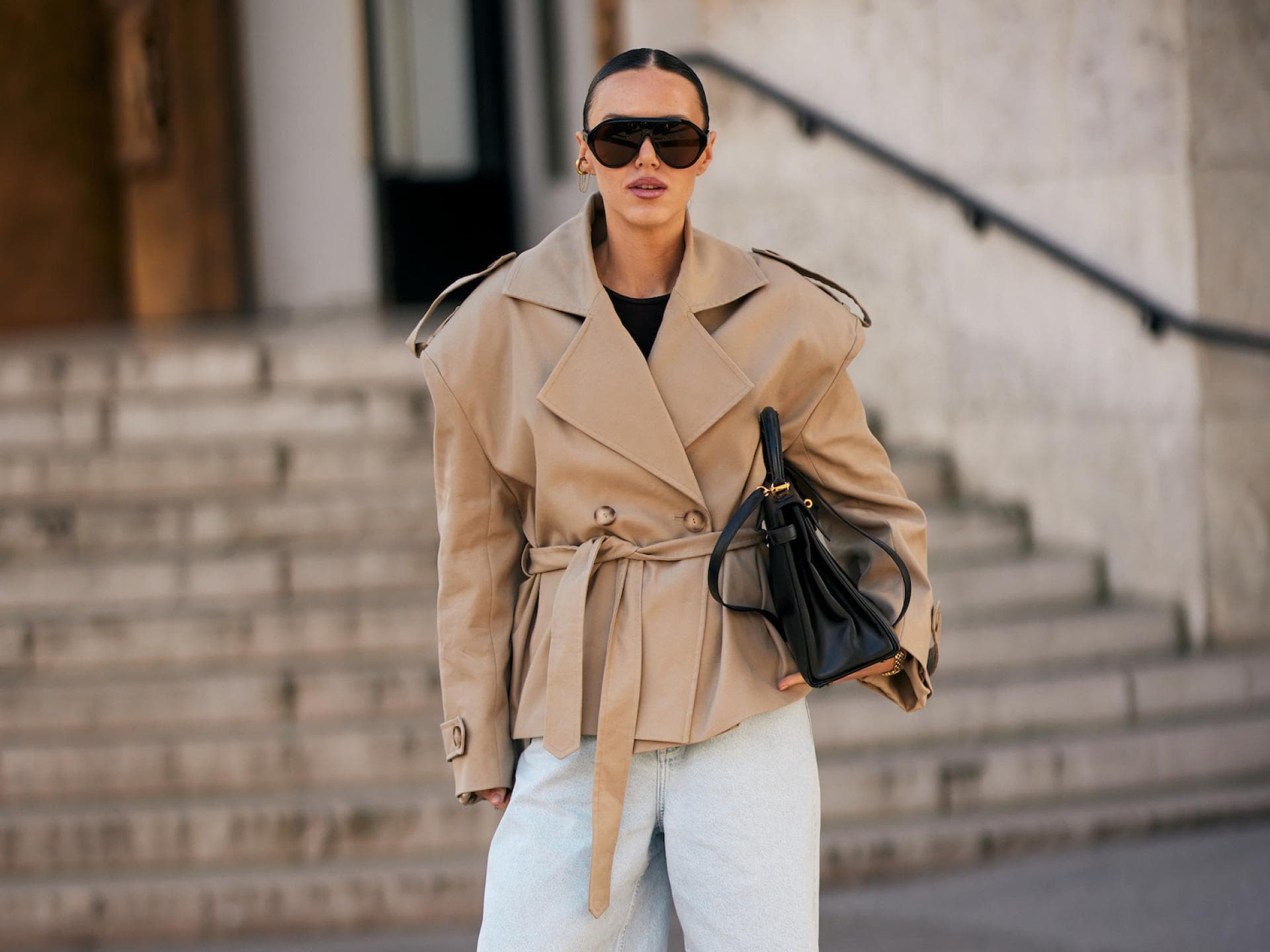 Streetstyle mit einer Trenchjacke Streetstyle mit einer Trenchjacke