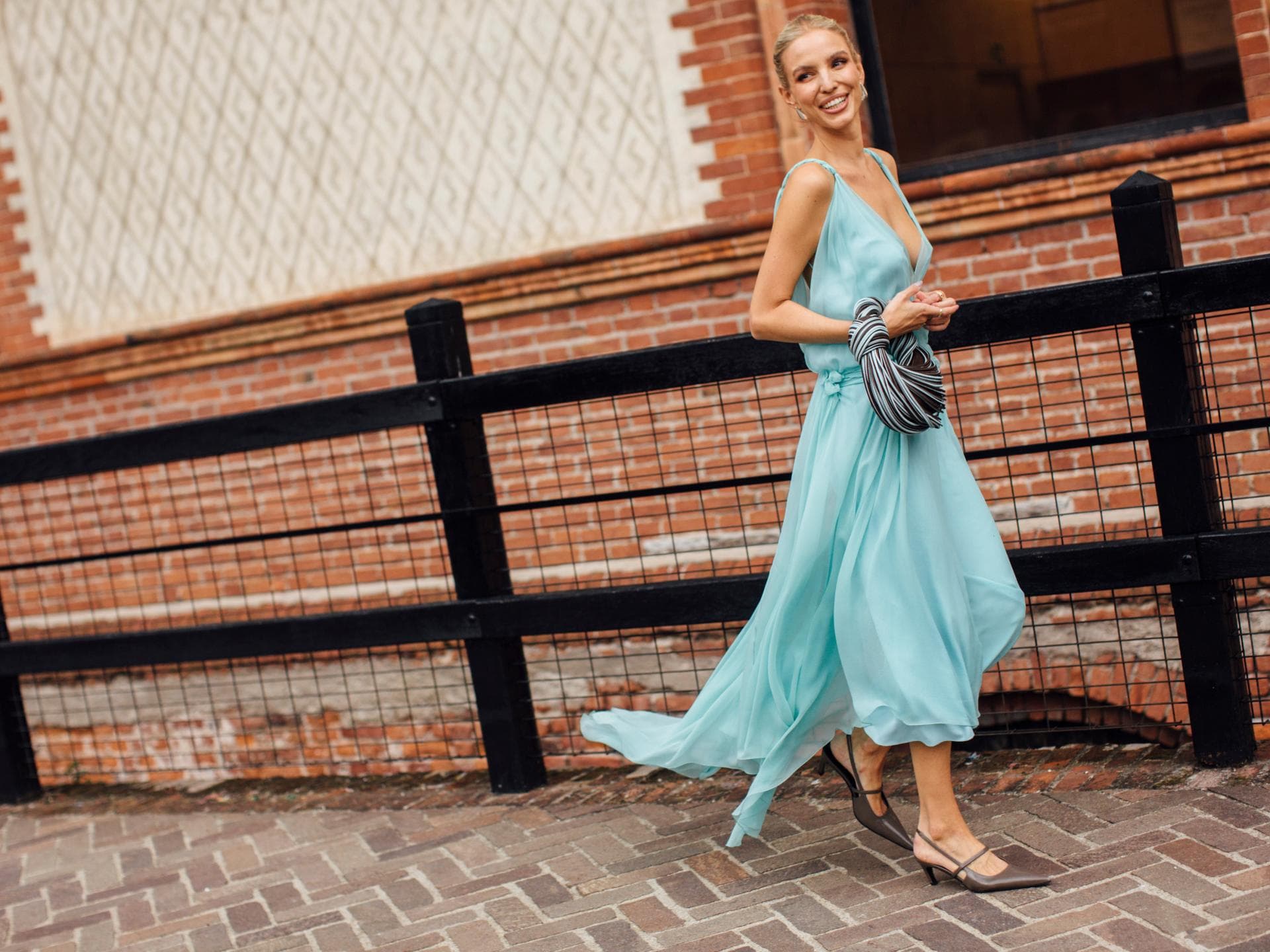 Ich bin im Sommer mehrfach Hochzeitsgast und trage diese 3 Kleider – alle von H&M Leonie Hanne