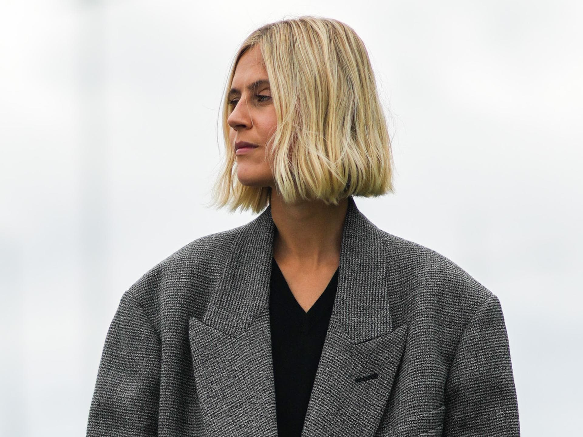 Trendfrisur Paper Cut Bob wellige Haare 