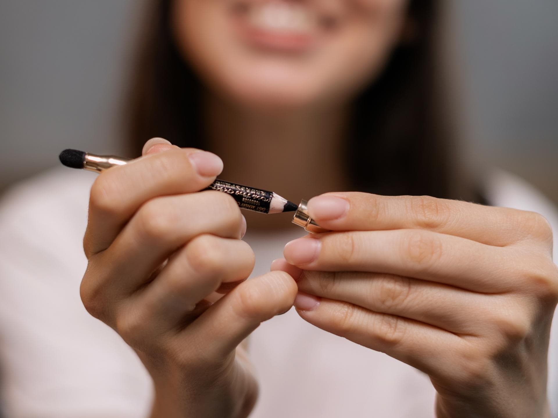 Eyeliner-Hack mit Kajal