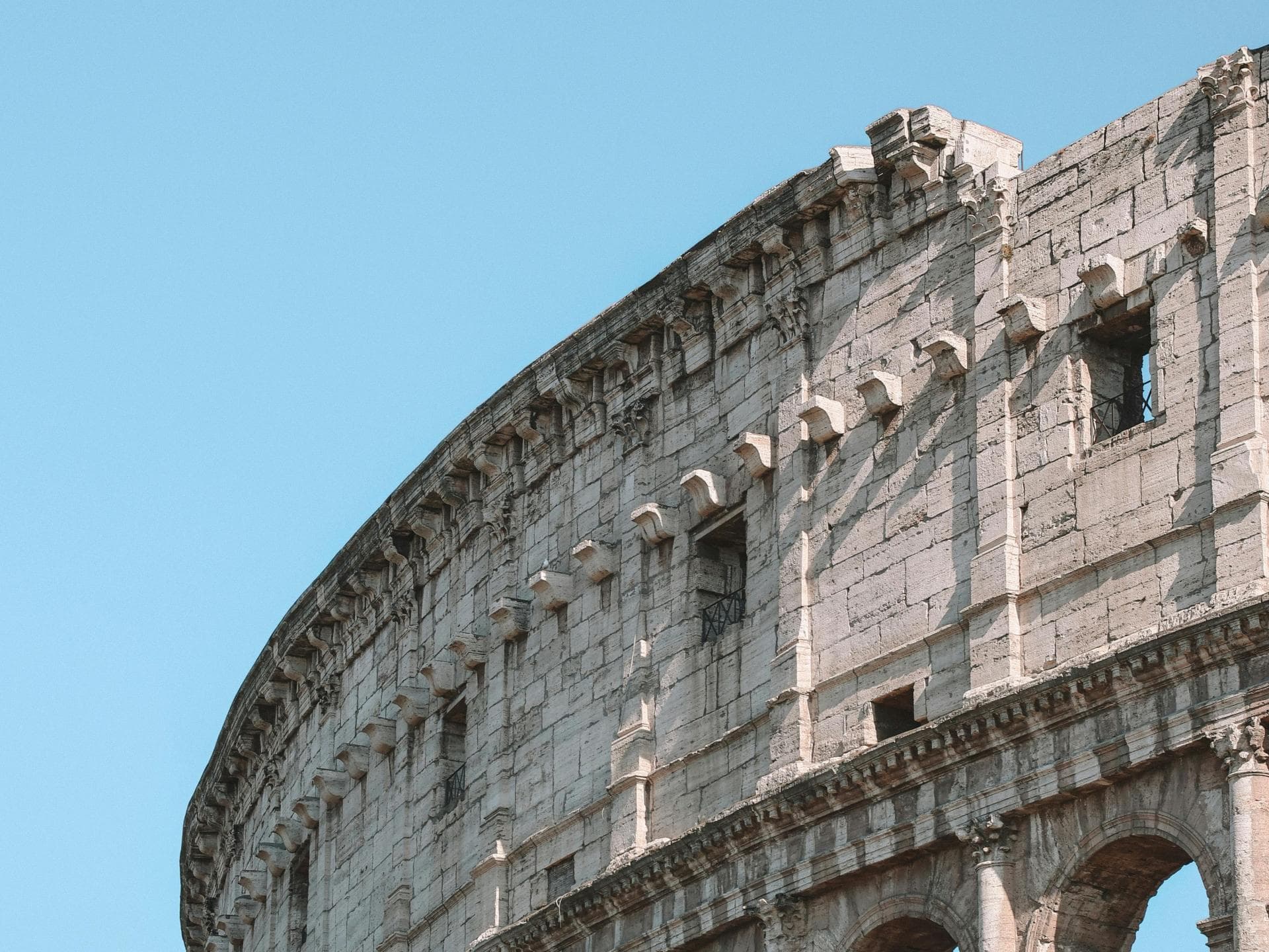 Solo Travel Hotspot Collosseum in Rom