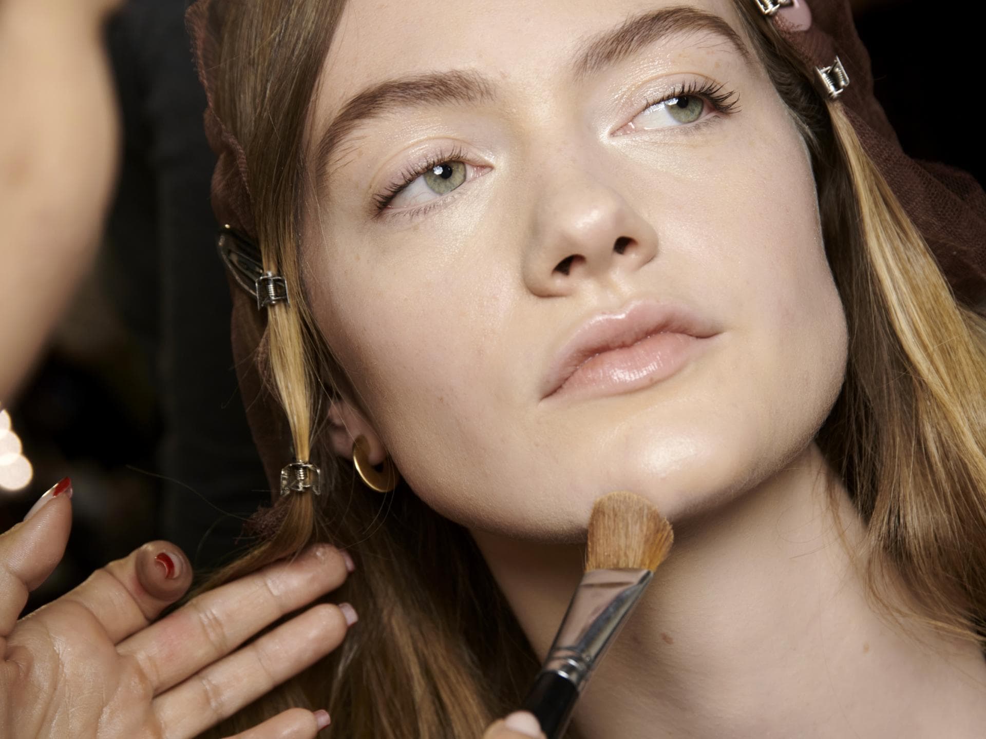 Junge Frau mit Make-up
