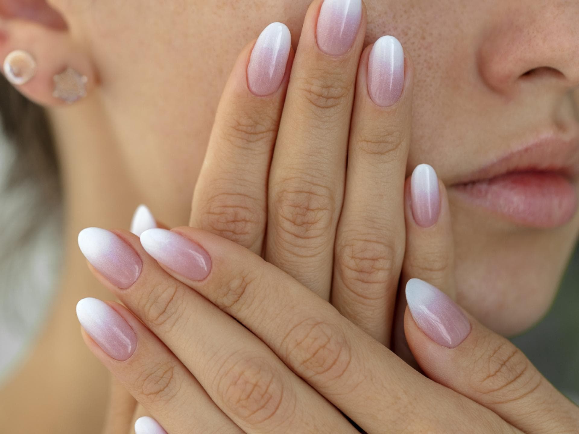 Pink Ombré Nails