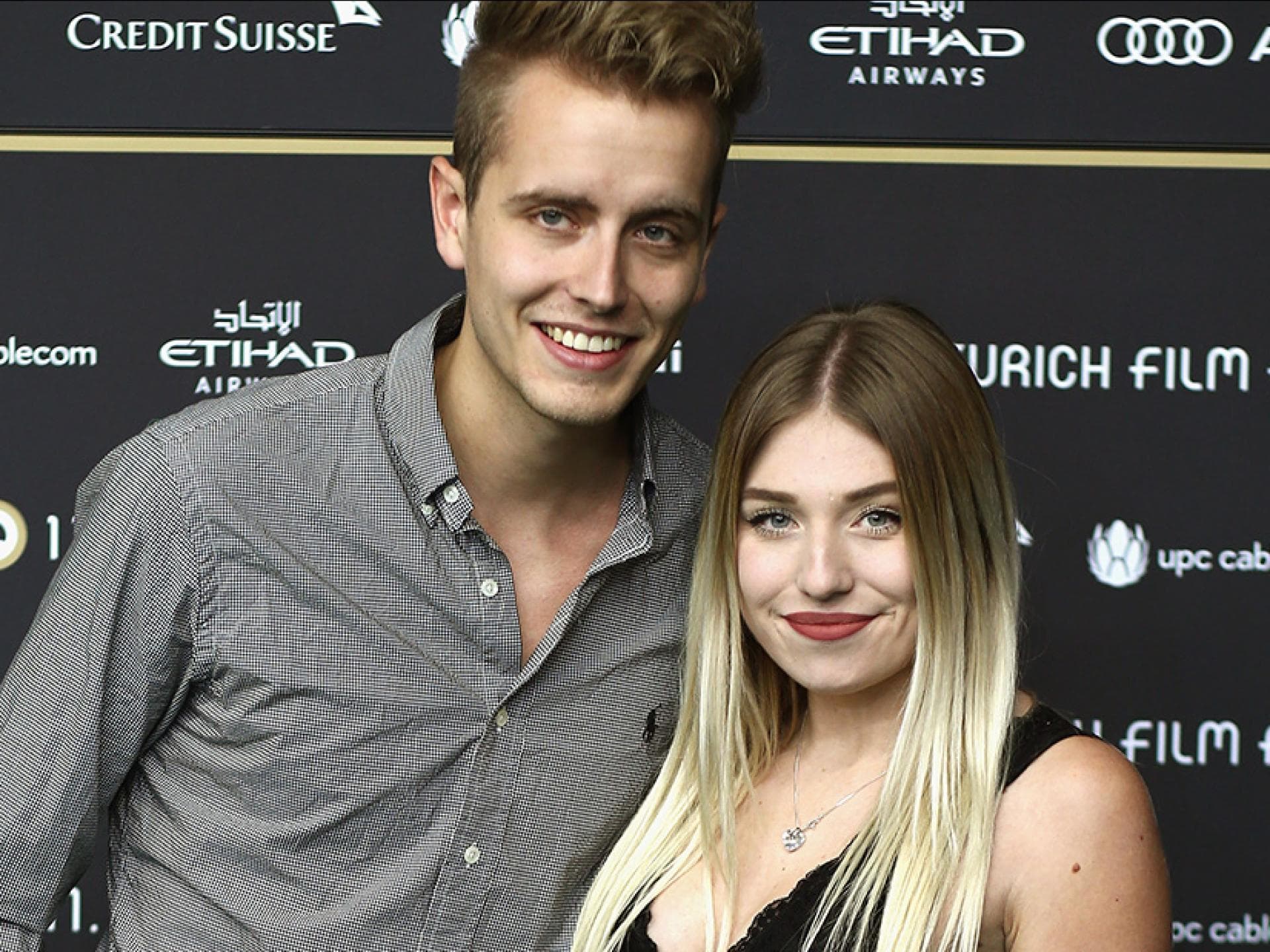 Julian Claßen & Bibi Heinicke posieren zusammen