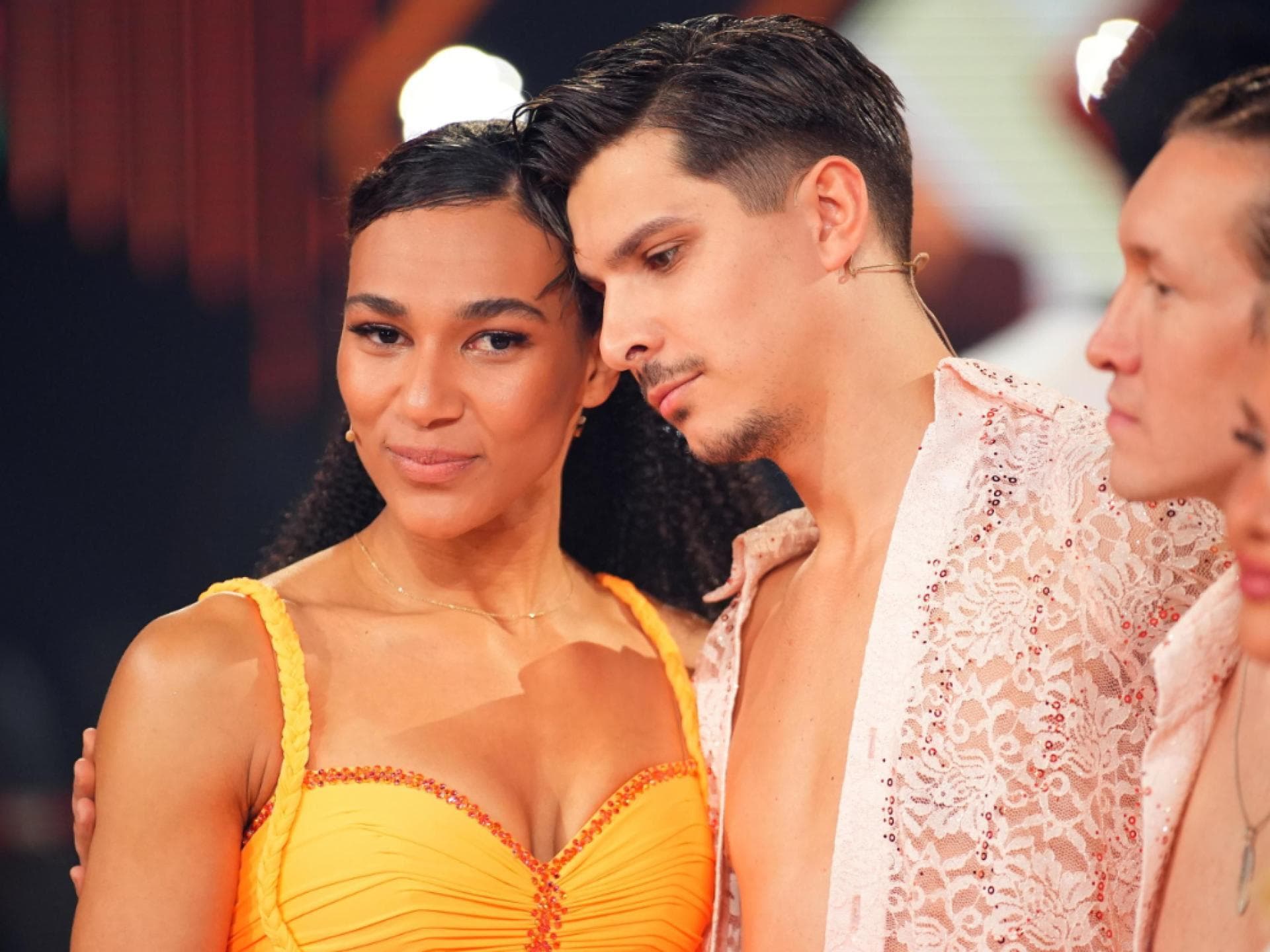 Marie Mouroum traurig mit Alexandru