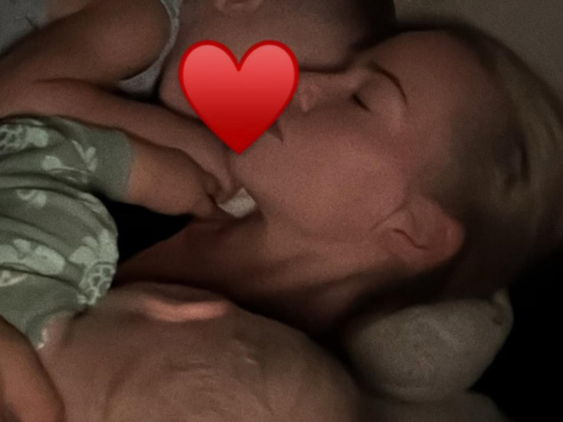 Laura Maria Rypa mit ihren Söhnen