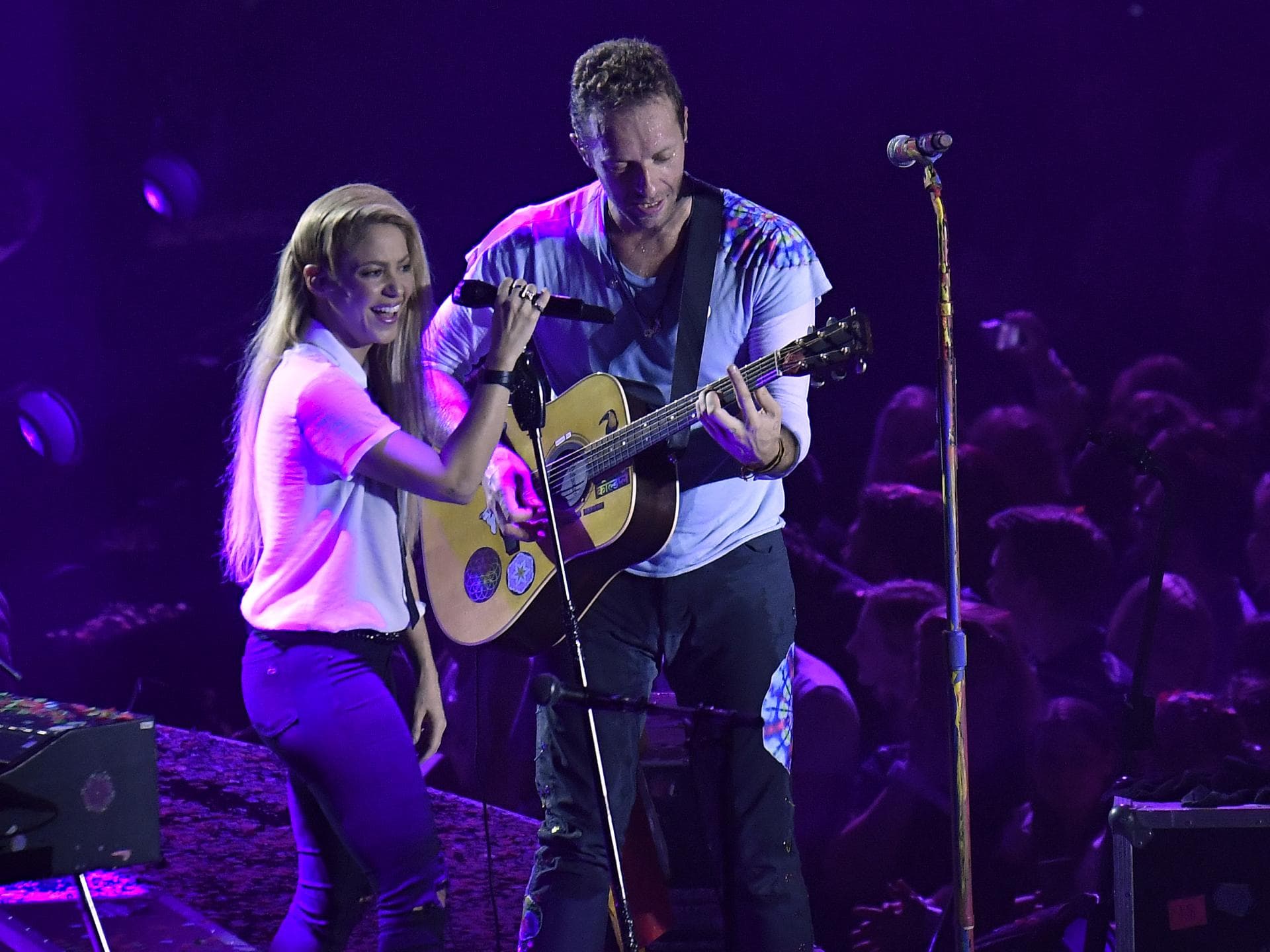 Shakira und Chris Martin bei einem Auftritt 2017
