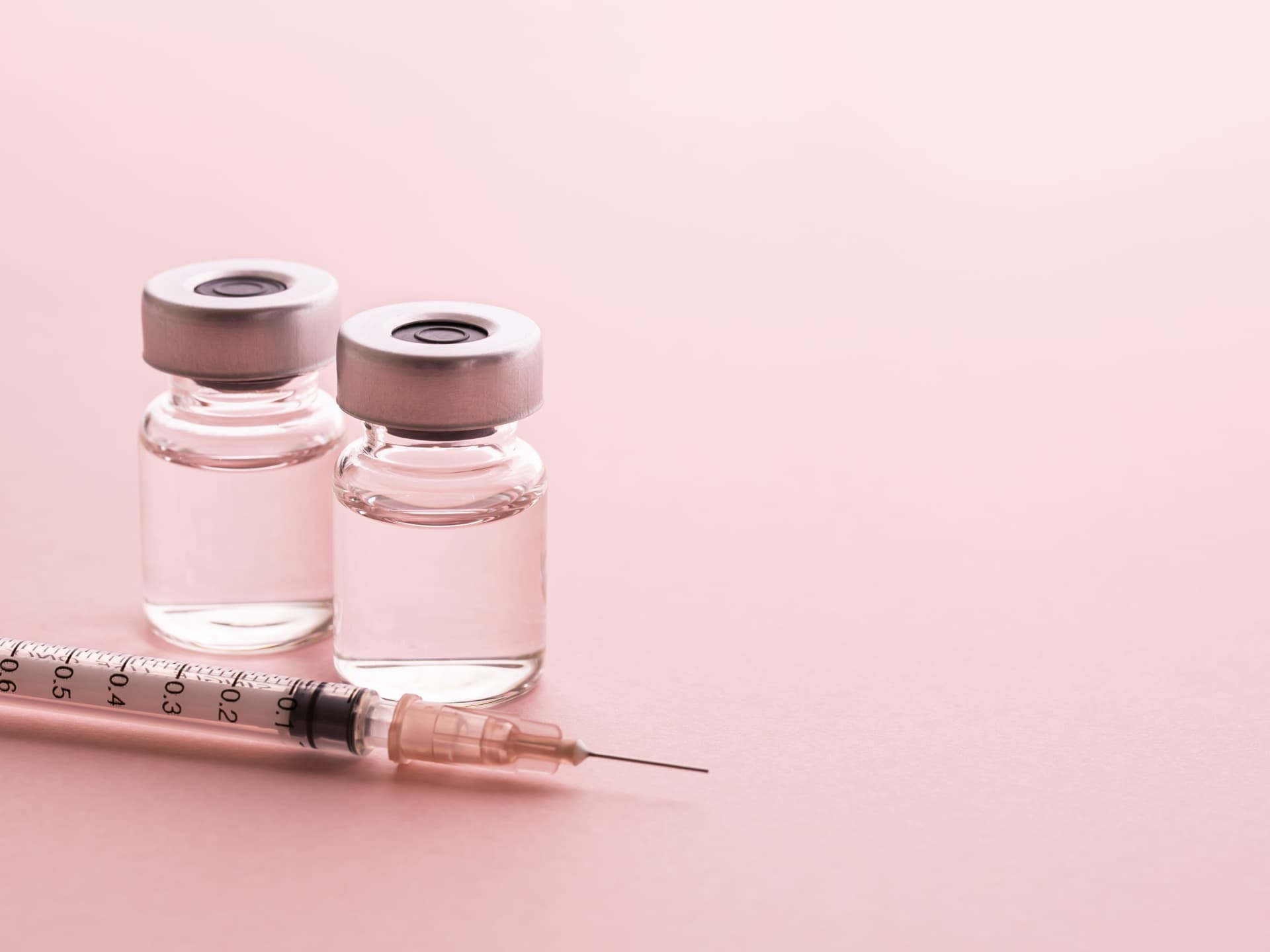 Die häufigsten Mythen rund um Botox: Eine Ärztin für ästhetische Medizin klärt auf. Botox