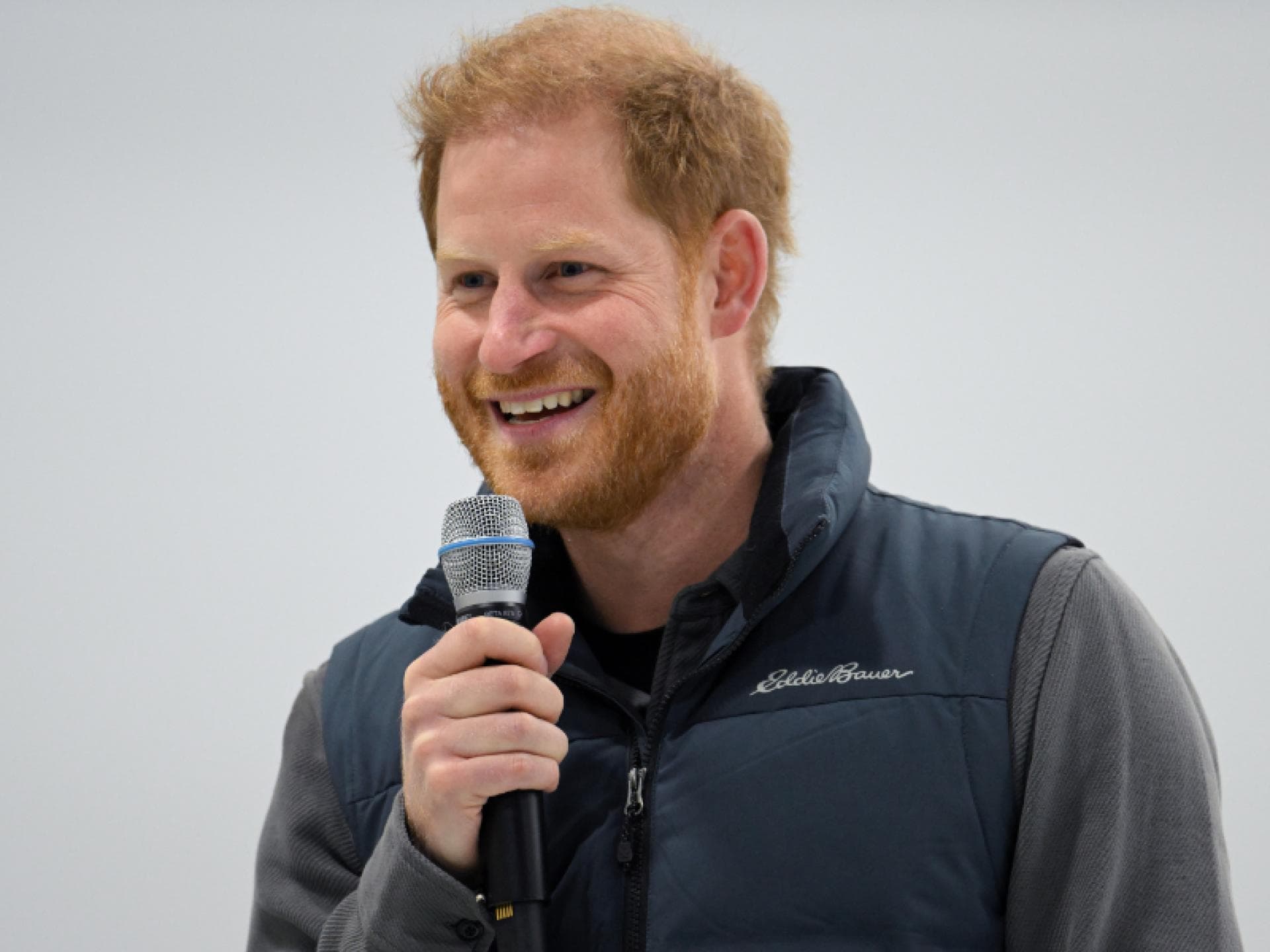Prinz Harry hält eine Rede