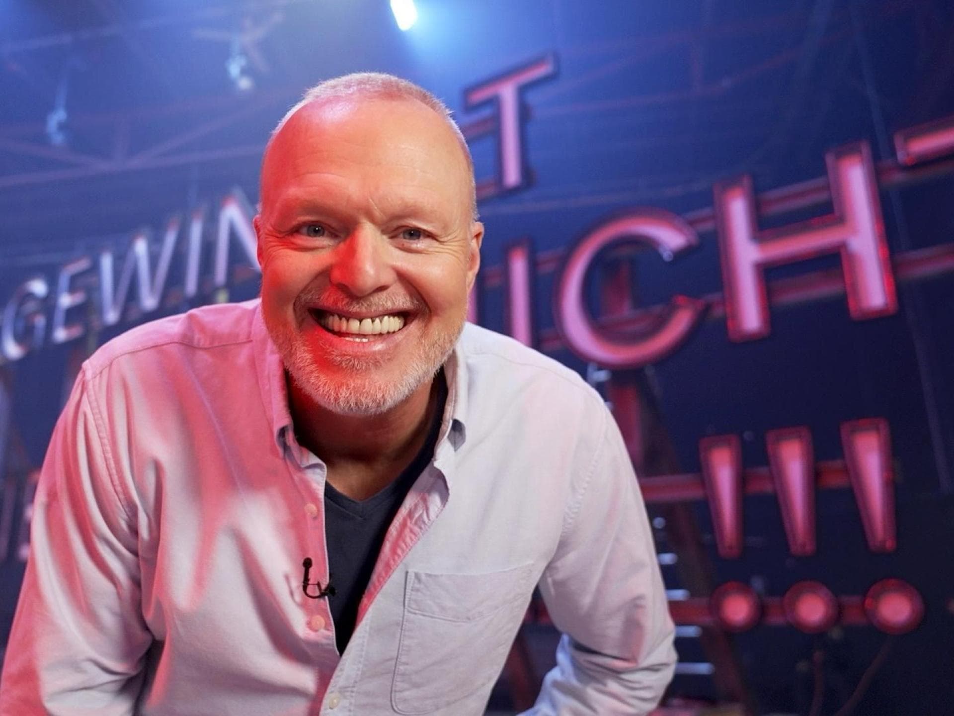 Stefan Raab lächelt