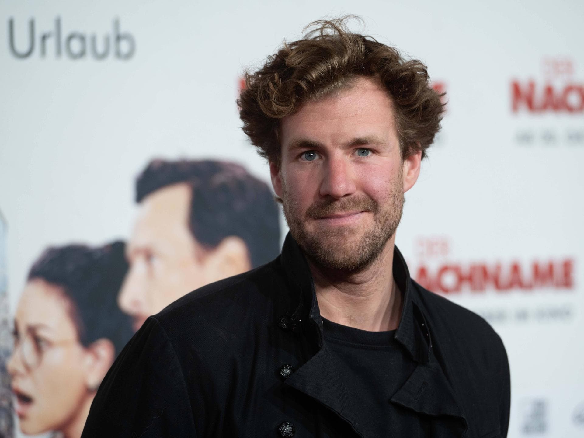 Luke Mockridge lächelt