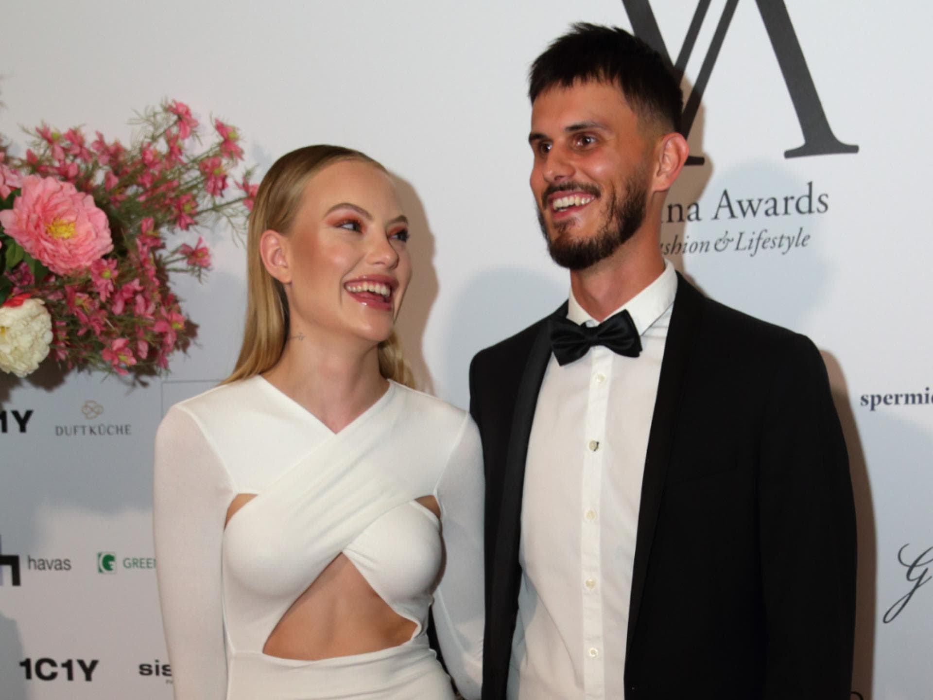 Cheyenne Ochsenknecht und Nino Sifkovits glücklich