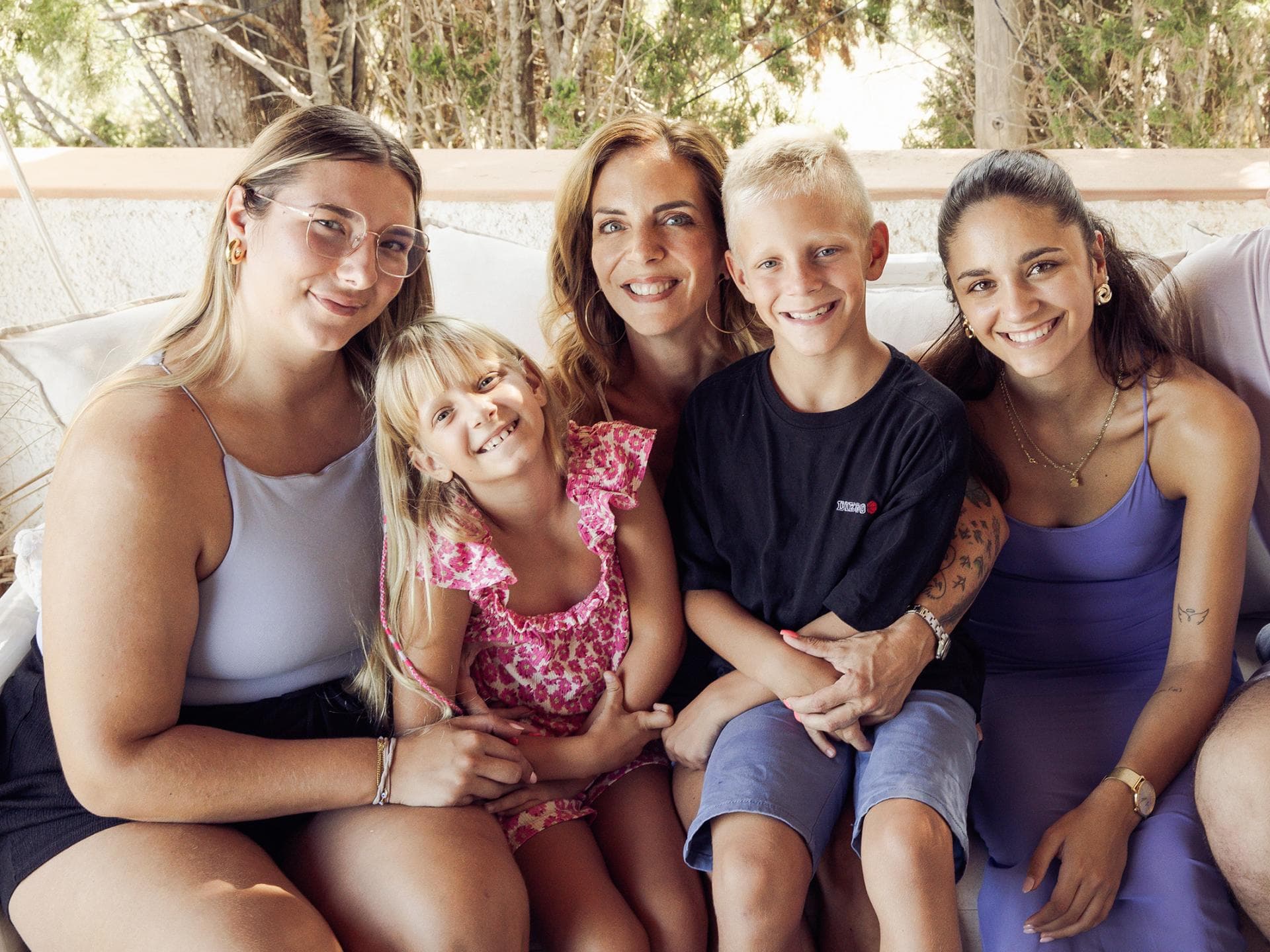 "Diese Büchners": Joelina, Jenna, Danni, Diego, Jada und Volkan Büchner (v.l.)