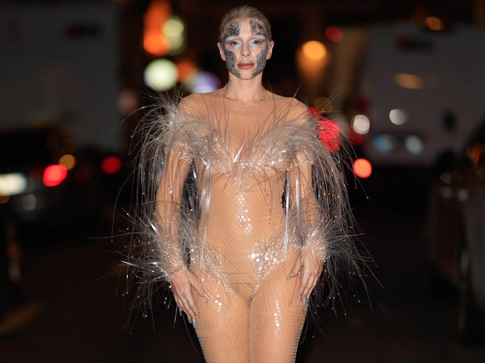 Julia Fox Mugler Show 2024 in Paris