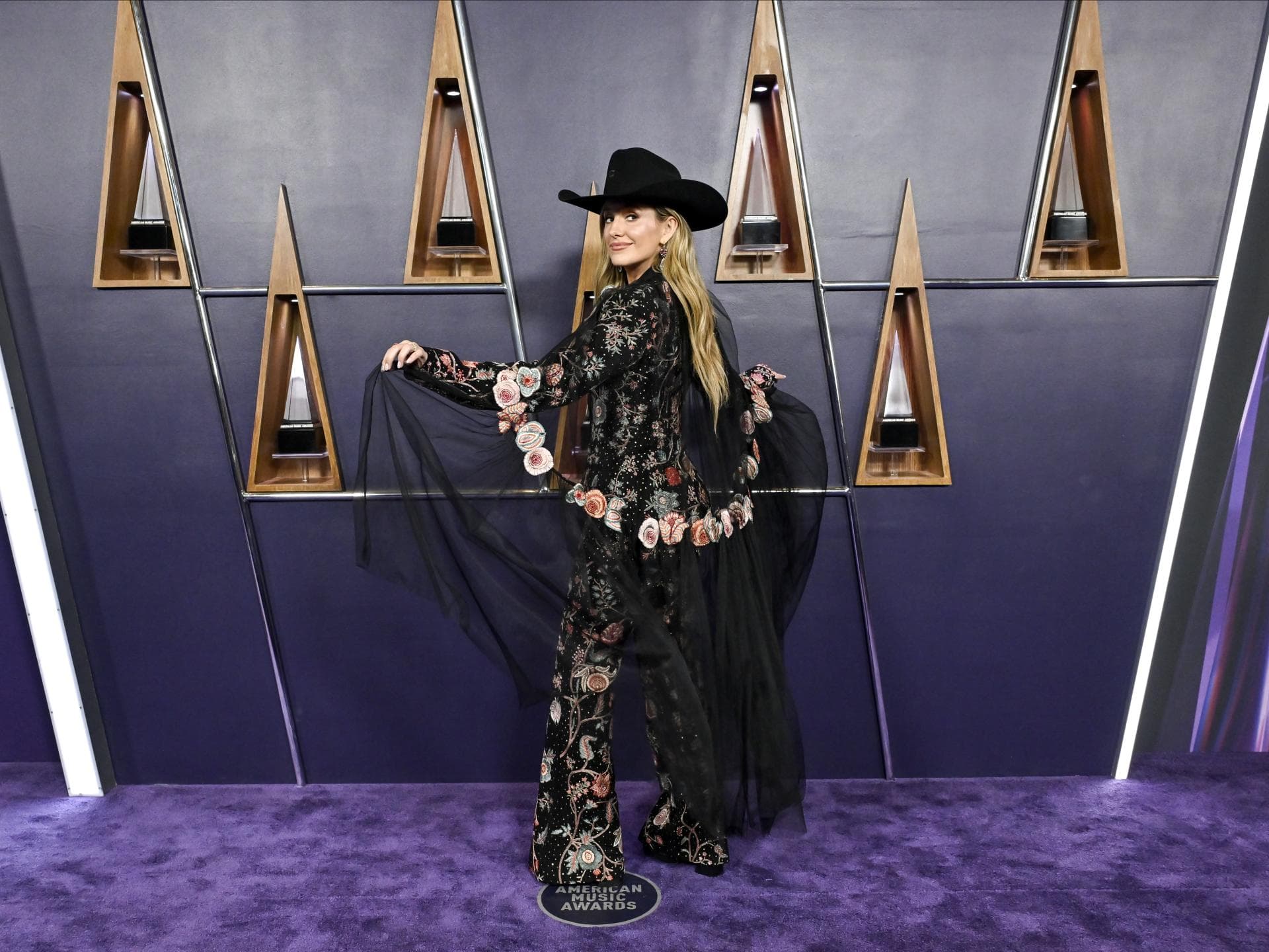 Lainey Wilson bei den American Music Awards in Las Vegas