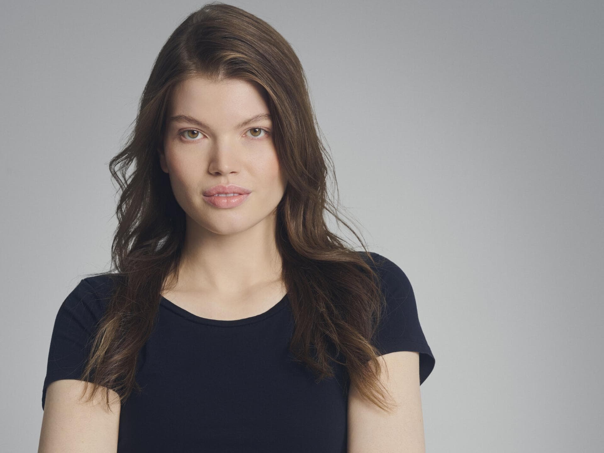 GNTM-Umstyling 2025: Kandidatin Xenia vorher