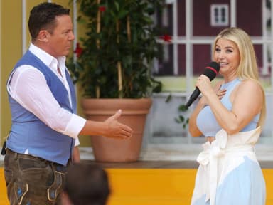 Stefan Mross und Beatrice Egli Handschlag
